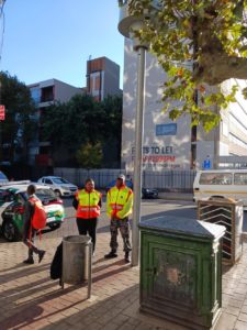 fidelity adt officers standing by the SafeCity CCTV